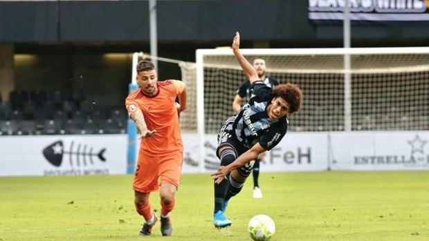 El Cartagena borra con suficiencia al Córdoba (2-0)