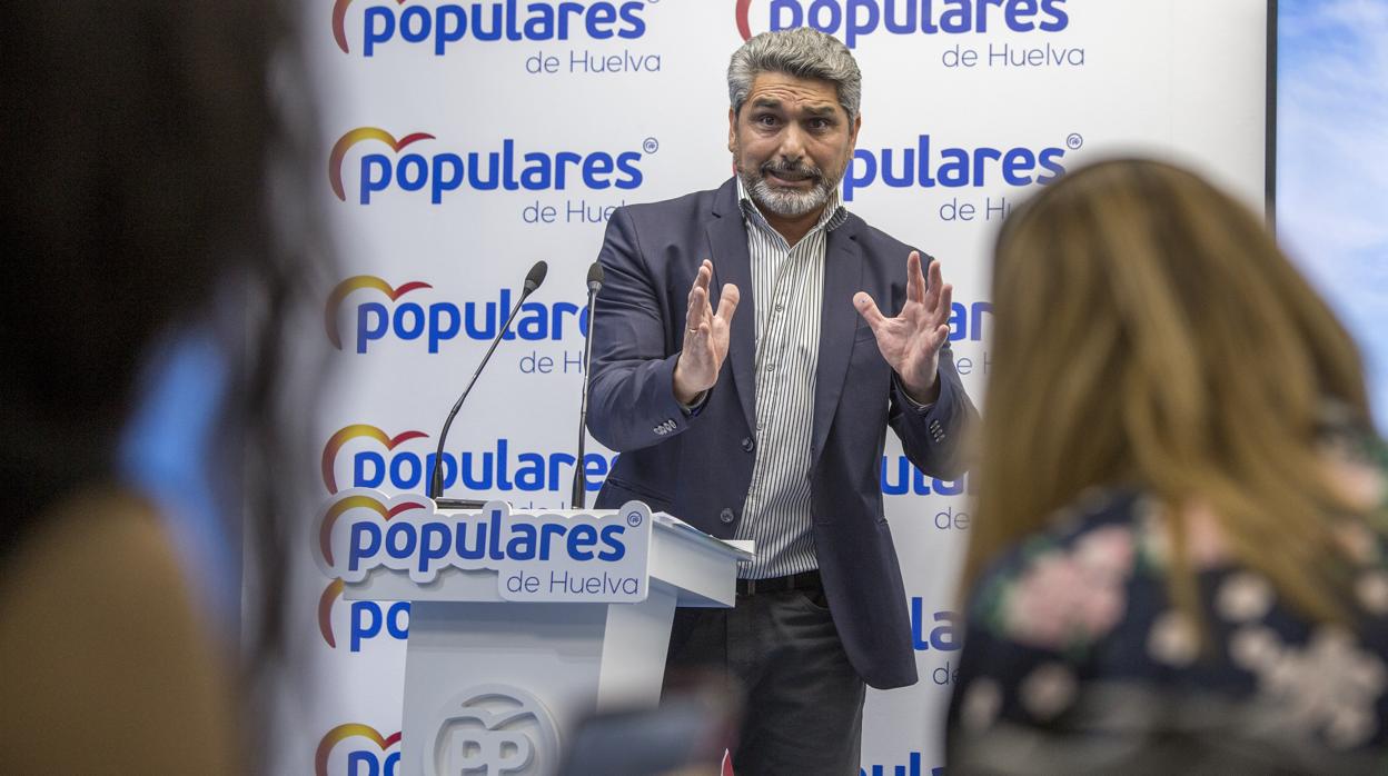 Juan José Cortés, en una comparecencia ante los periodistas