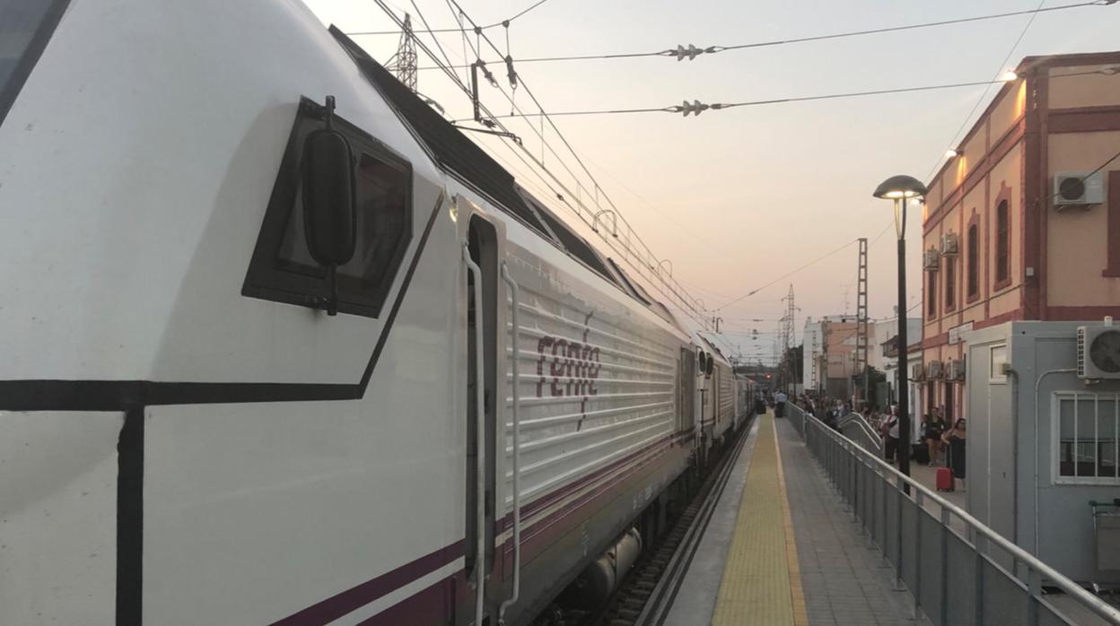 Estación de ferrocarril de Almería que se encuentra provisionalmente a 6 kilometros de la capital