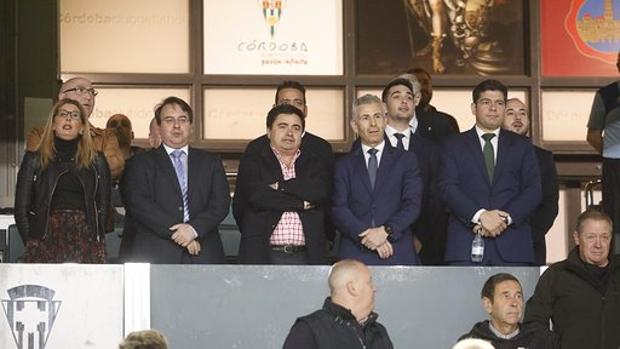 Los administradores judiciales del Córdoba presiden en el palco