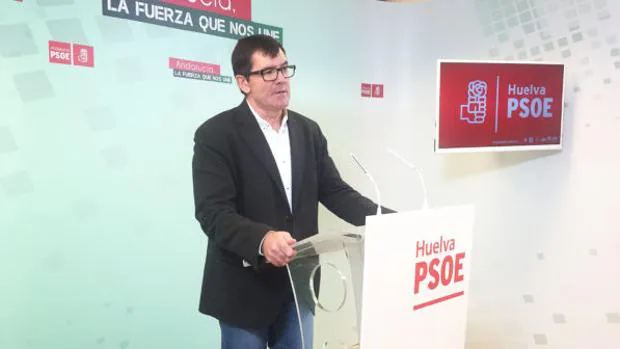 Izquierda Unida denuncia a alcalde socialista de Puebla de Guzmán, en Huelva, por llevar a votar a ancianos