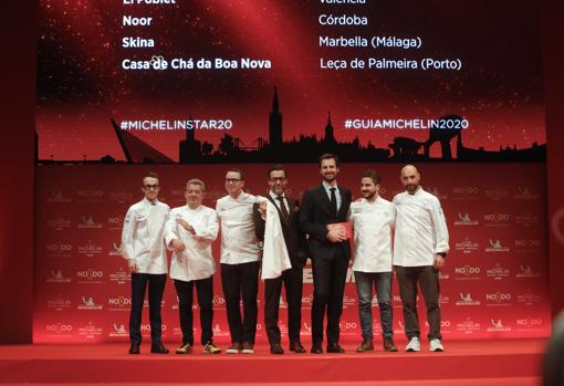 Momento del anuncio de la Guía Michelin de la distinción a Noor