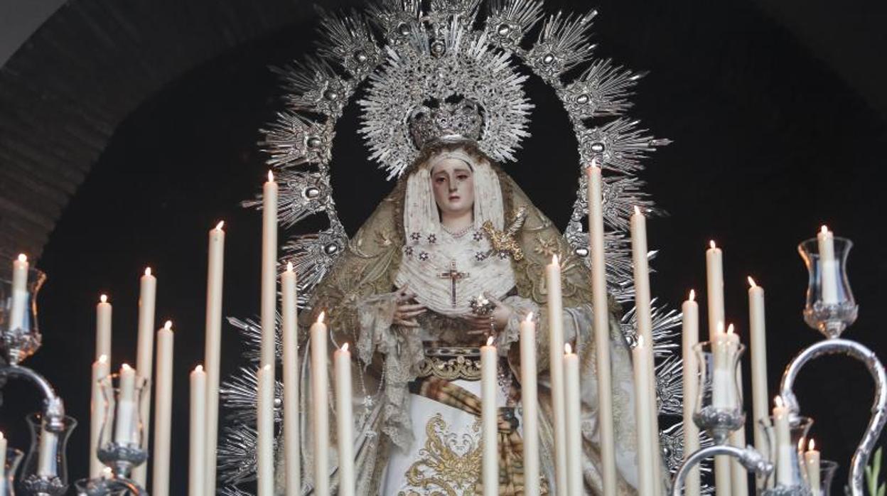 La Virgen del rayo, nueva cotitular de la hermandad del Descendimiento