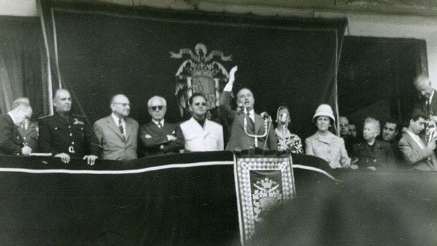 El Ayuntamiento de Cabra retira la medalla de oro de la ciudad a Franco