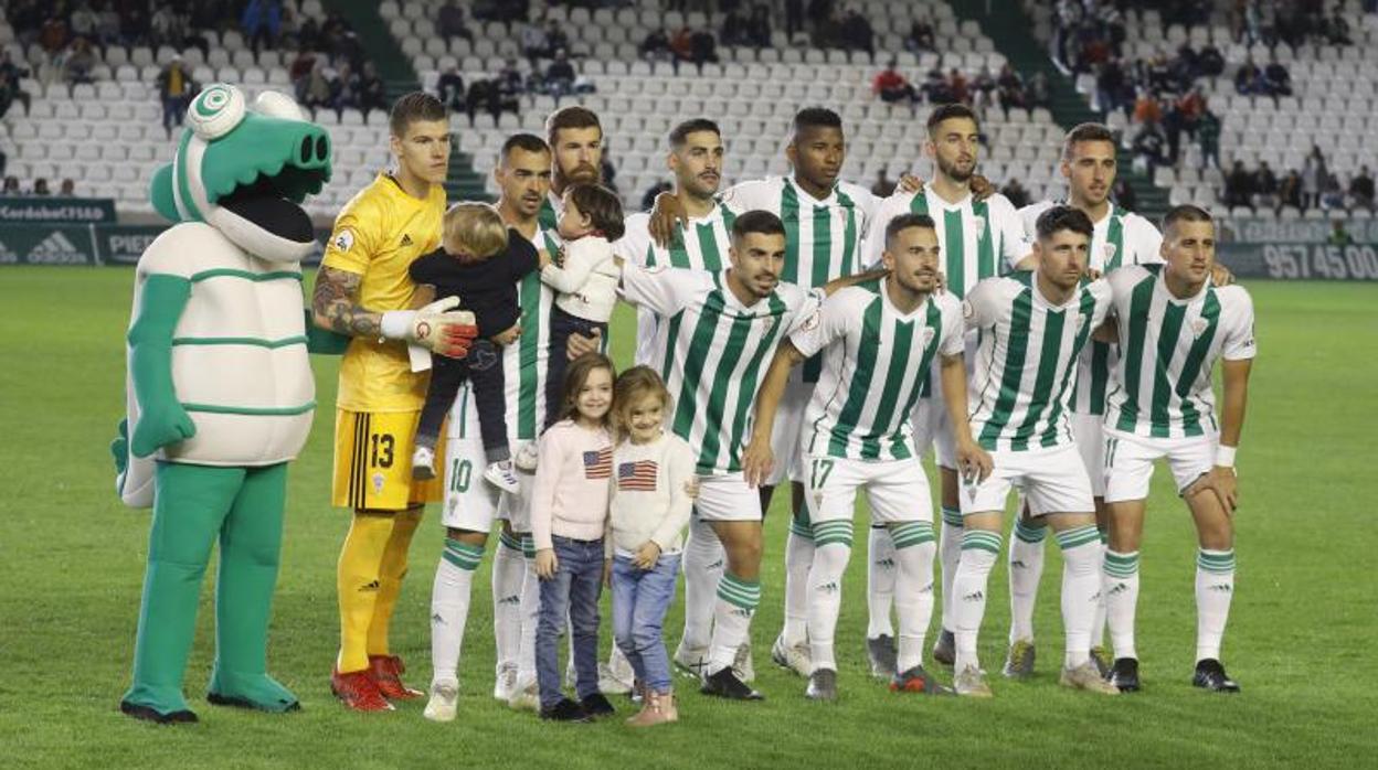 Jugadores del Córdoba CF ante el partido disputado en El Arcángel contra el Villarrobledo