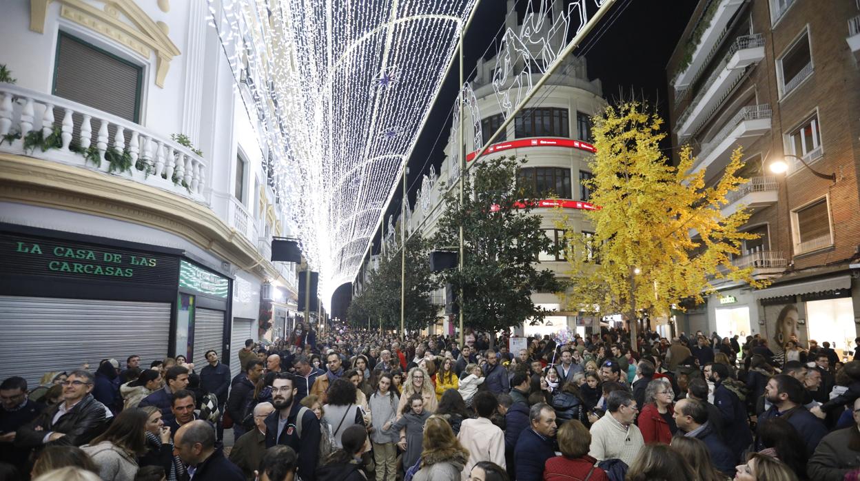 Espectáculo de Navidad en la calle Cruz Conde