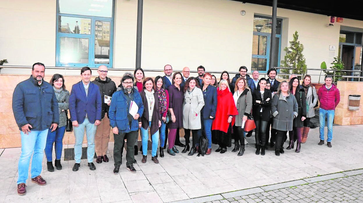 Blanca Torrent junto a representantes de las diferentes entidades subvencionadas