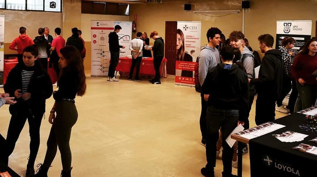 Alumnos del colegio de Maristas en Córdoba durante las actividades de la Semana de Orientación