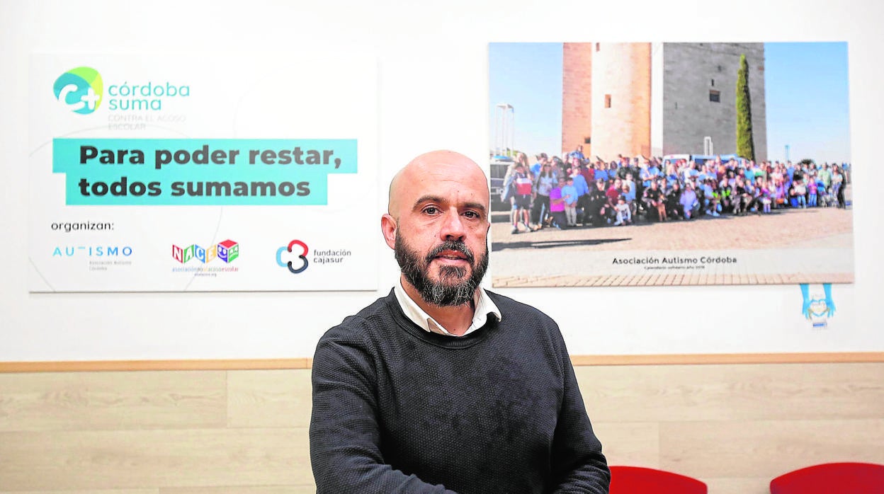 Miguel Ángel López, presidente de Autismo Córdoba: «Ser distinto está penalizado»