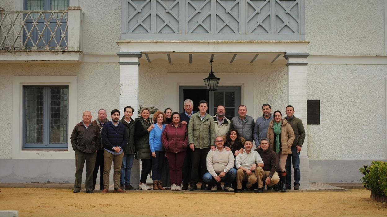 Junta de Gobierno de la Matriz de Almonte y director del E.N. Doñana en el Palacio de Marismillas