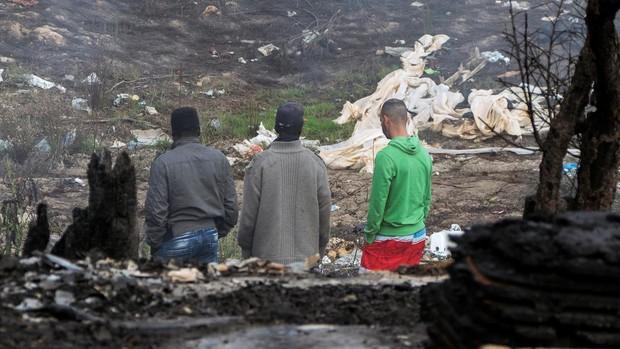 Detenido un hombre por el fuego en las chabolas de Huelva en el que murió un inmigrante