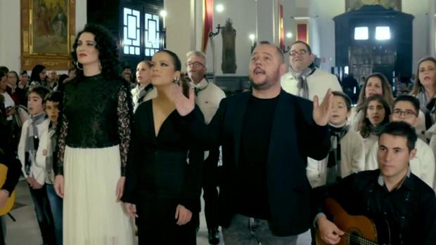 Canal Sur felicita la Navidad cantándole a la Virgen del Rocío