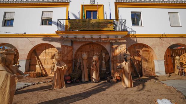 Los Blázquez mezcla tradición e historia en su Belén Monumental