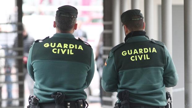 Detenido un joven en Almería por enviar y requerir imágenes sexuales a menores por internet