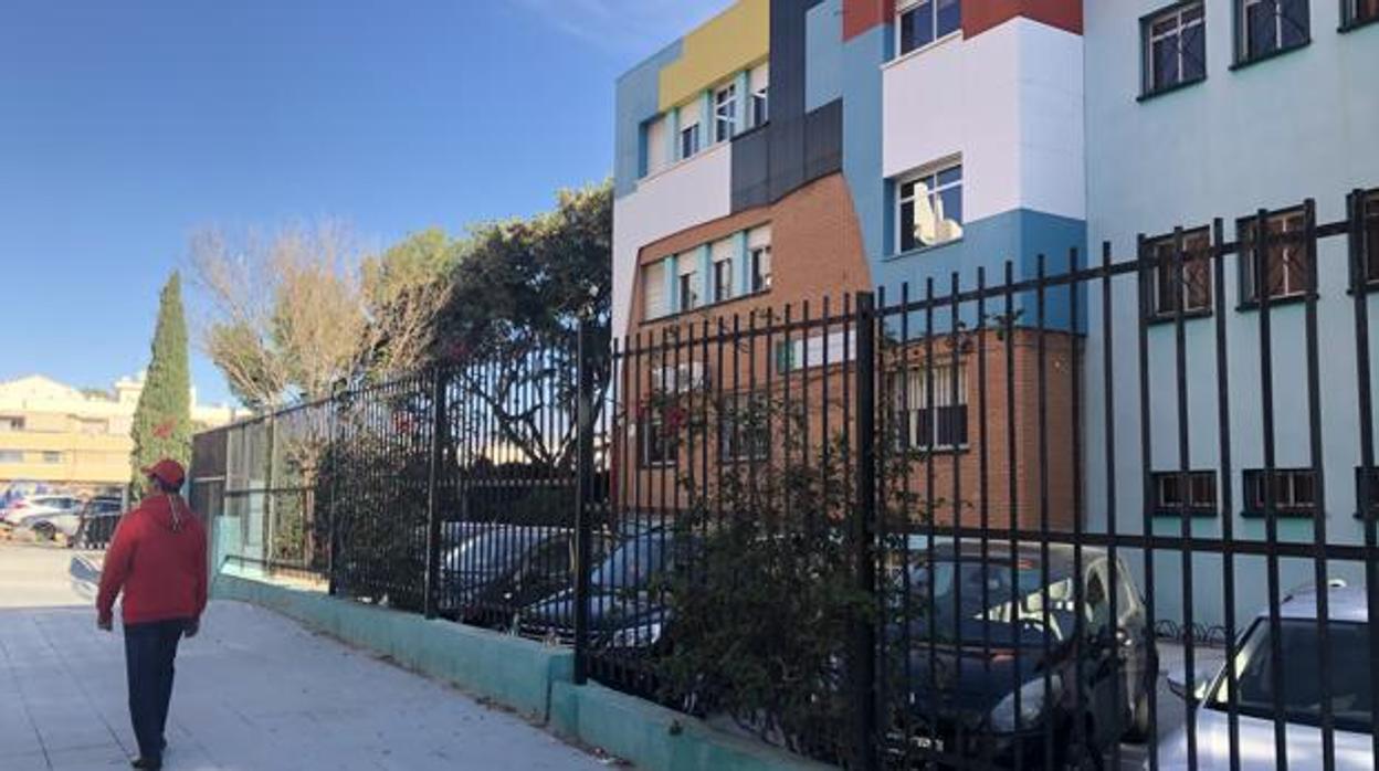 El instituto de Marbella donde estudiaban el chico y el compañero condenado