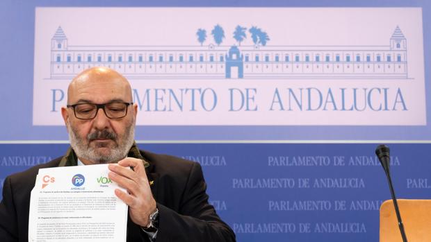 Pin parental: el consejero de Educación advierte que no tolerará desconfianza hacia los docentes