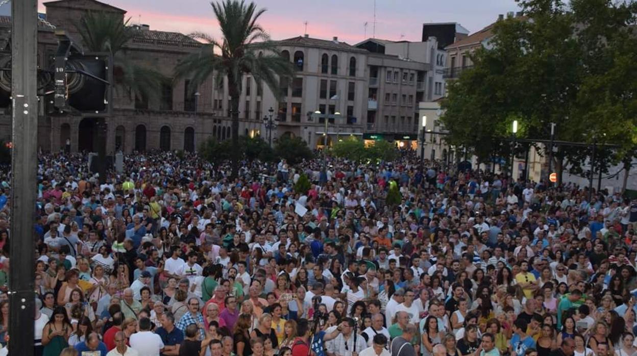 Manifestación celebrada en Linares para exigir inversiones públicas