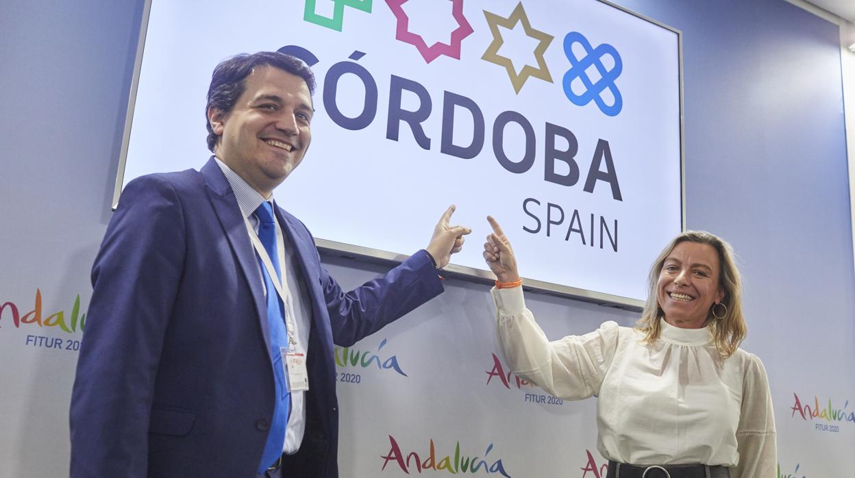 José María Bellido e Isabel Albás este jueves en Fitur