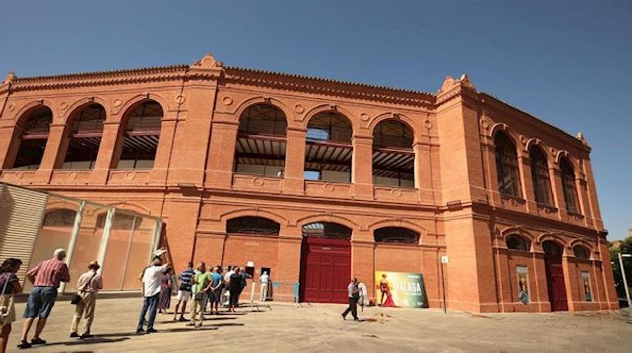 Fachada de la plaza tras la rehabilitación