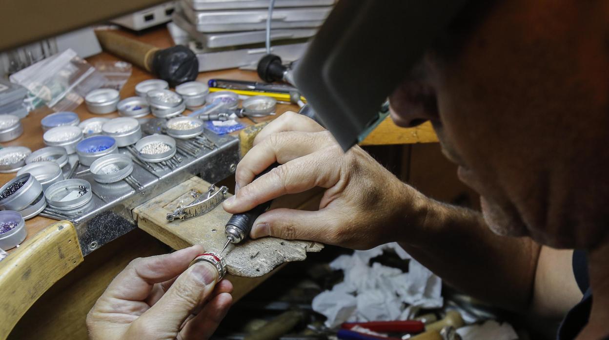 Un fabricante en el Parque Joyero