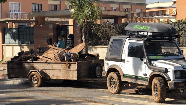 Málaga pide ayudas para los vecinos del barrio de  Campanillas, afectado por el temporal