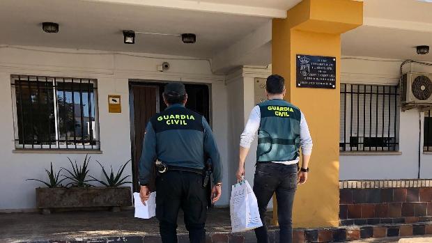 Entran a robar en una casa de Lepe y amenazan al dueño con cuchillo