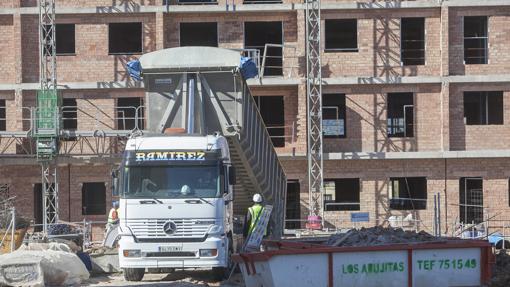 Imagen de la construcción de una promoción en la capital