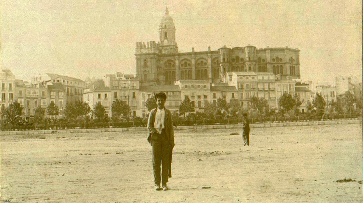 Terrenos ganados al mar en torno a 1885 para la construcción del Parque de Málaga