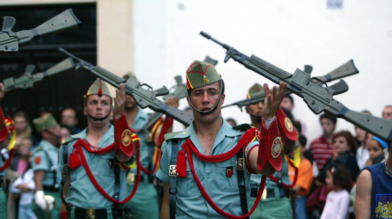 La Legión acompañando al Señor de la Caridad