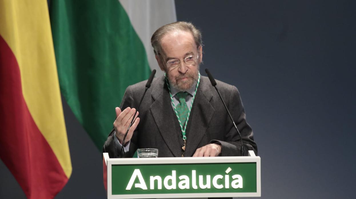 Antonio Burgos: «Gracias por hacerme sentir la gloria infinita de ser español... de Andalucía»