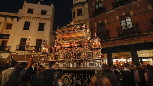 La Agrupación impide que Dolores y Santo Sepulcro cambien de orden el Viernes Santo de Córdoba