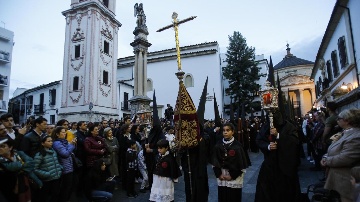 Cruz de guía de la hermandad del Santo Sepulcro de Córdoba