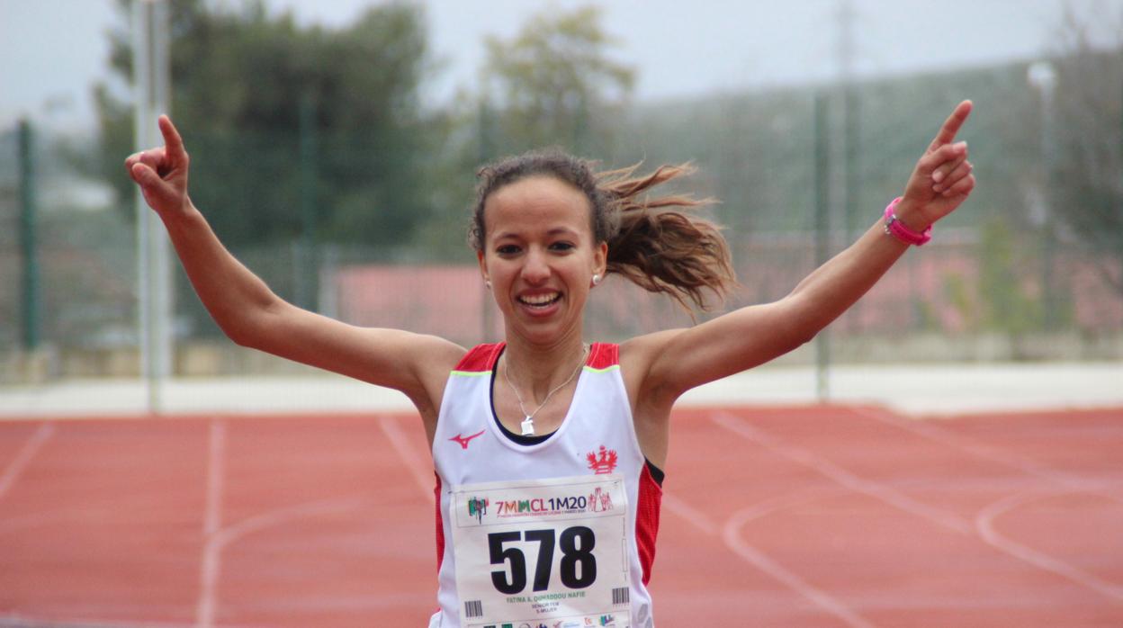 Fátima Ouhaddou, ganadora de la Media Maratón de Lucena