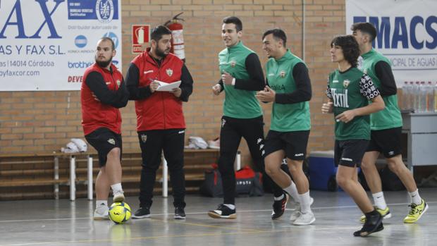 Josan González intenta cambiar la dinámica del Córdoba Patrimonio desde el primer día