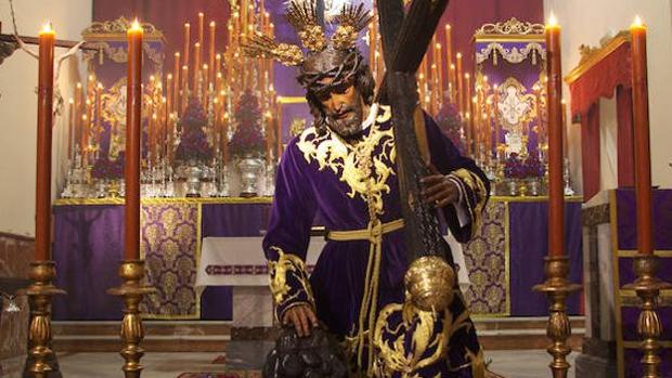 La Hermandad del Rocío de Málaga suspende el besapiés a su Nazareno por el coronavirus