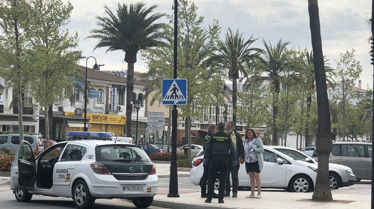 La Guardia Civil manda para casa a una pareja británica en La Cala de Mijas