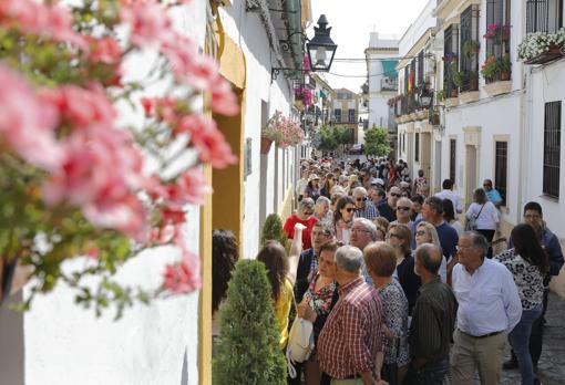 El Mayo festivo de Córdoba asume la suspensión por el coronavirus y avisa del perjuicio a proveedores