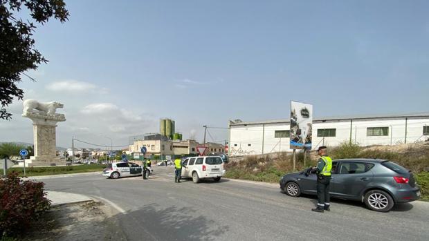 Coronavirus | La Guardia Civil realiza 500 controles de carretera y formula 120 denuncias en Córdoba