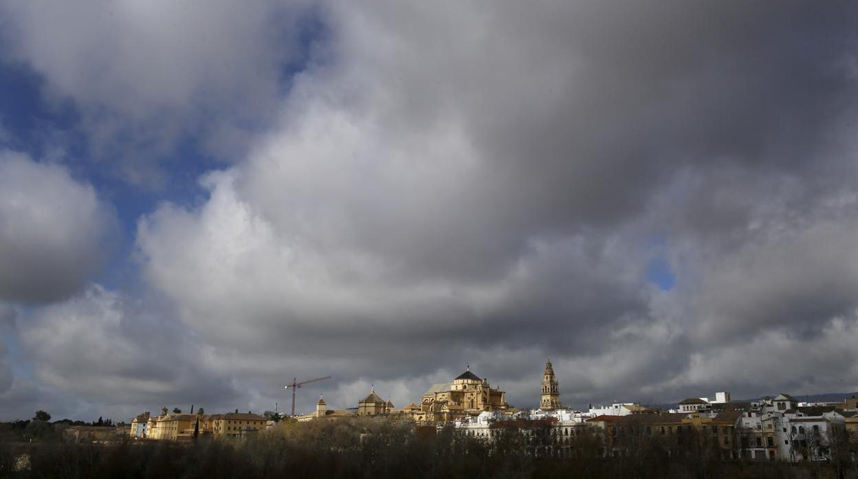 El cielo estará nuboso durante la mayor parte de la jornada de este miércoles