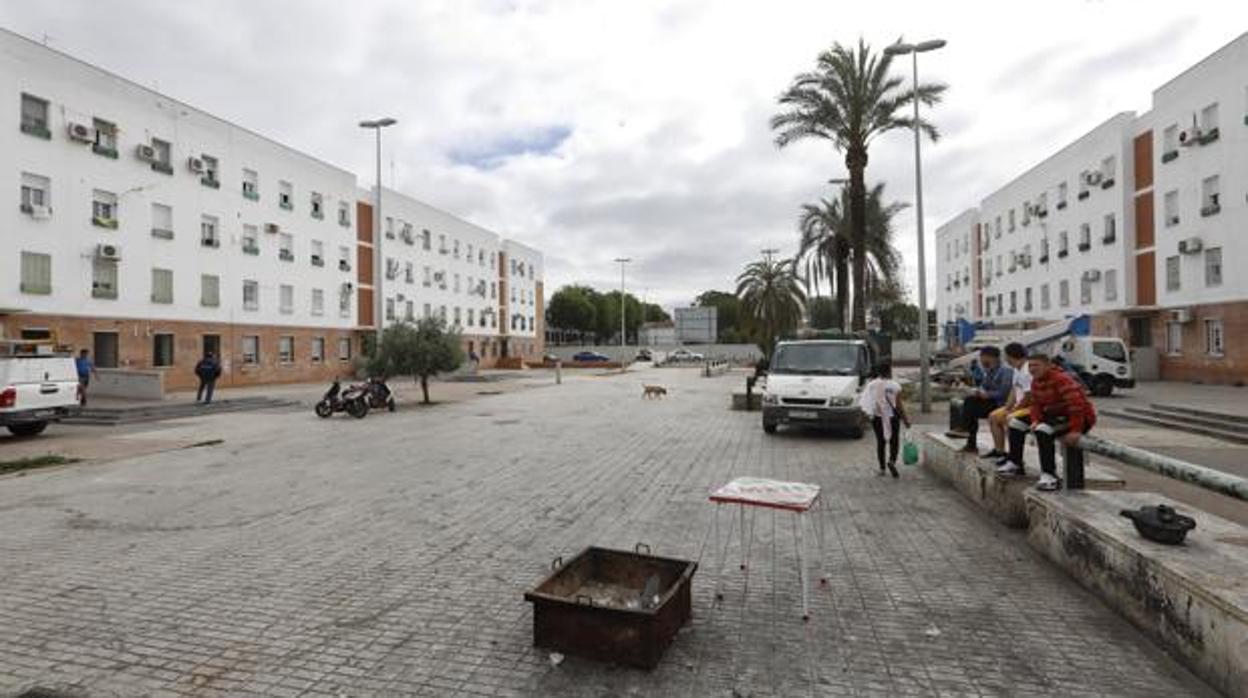 Foto de archivo de uno de los patios del barrio de Las Palmeras