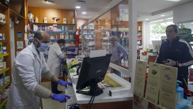 Los farmacéuticos andaluces alertan de un incremento de robos por el coronavirus