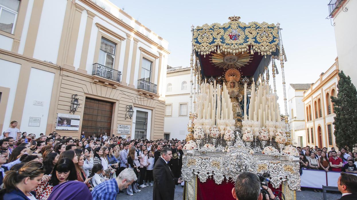 María Santísima de la Trinidad, en su salida el Martes Santo de Córdoba de 2019