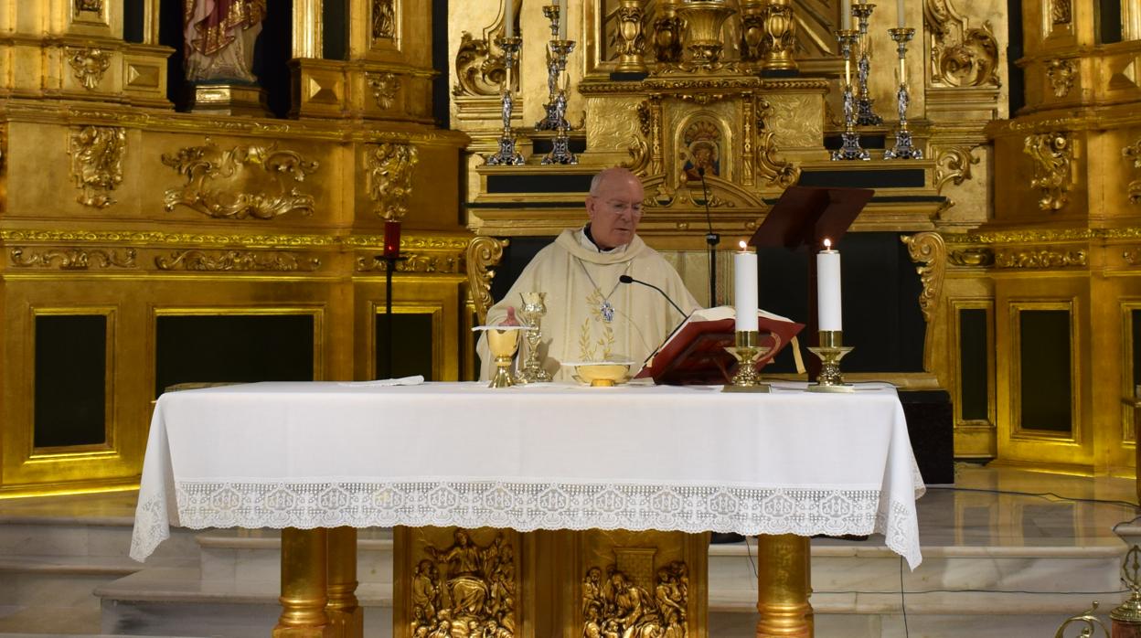 Amadeo Rodríguez Magro, durante la celebración de la misa crismal