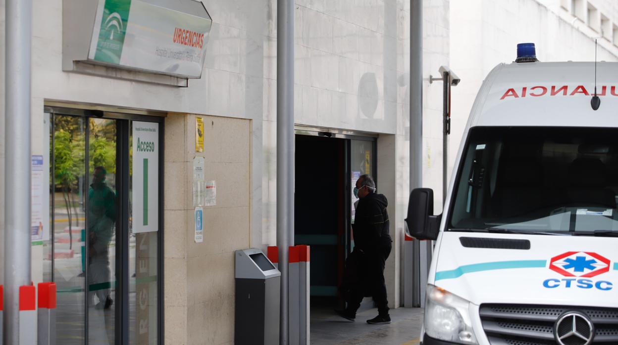 Acceso a las Urgencias del Reina Sofía