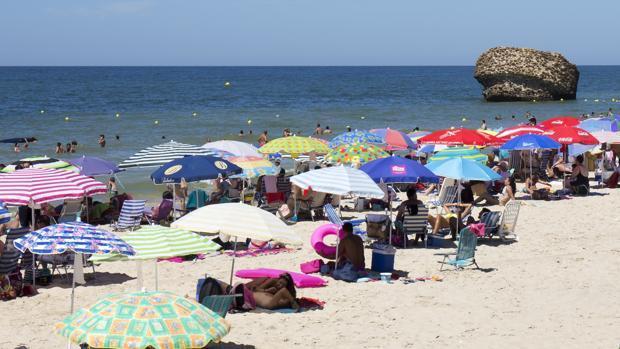 Coronavirus Andalucía | Así preparan las playas de Huelva para reabrir de cara al verano