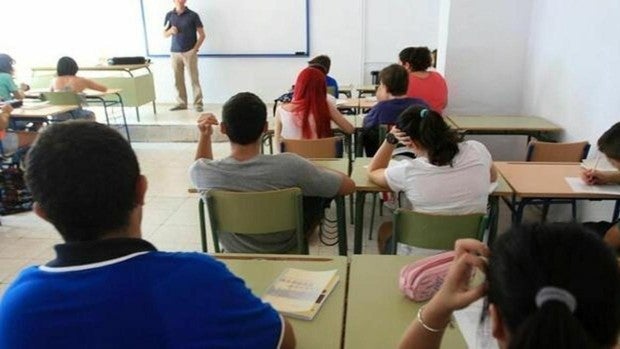 Educación regula la evaluación de los maestros en prácticas, en casa por el coronavirus