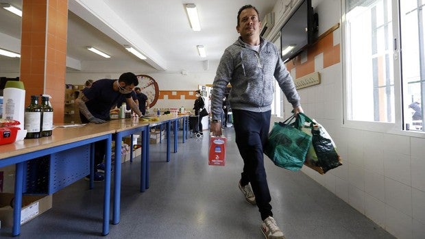 La Concejalía de Servicios Sociales tramita más de 1.700 ayudas a familias en Córdoba