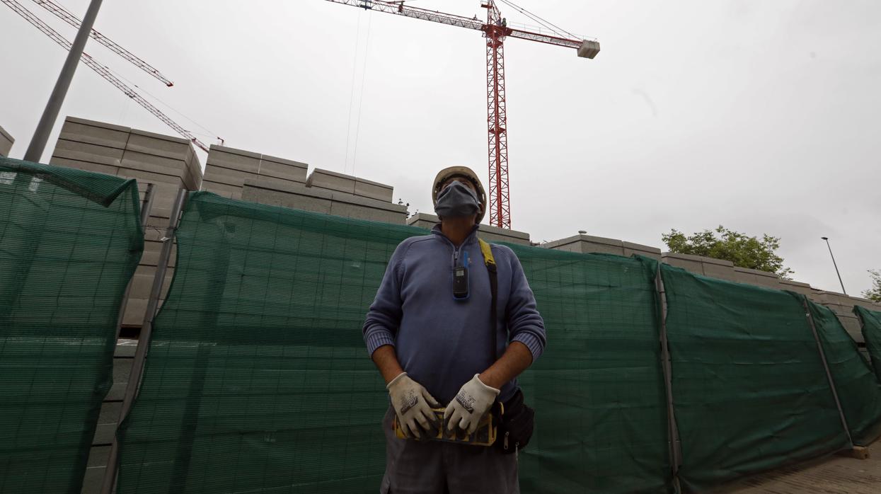 Un trabajador de la construcción