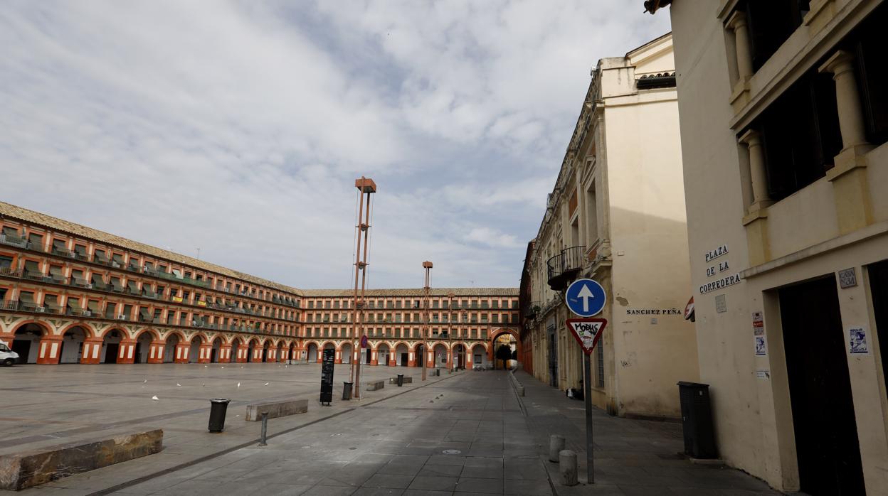 Plaza de la Corredera, completamente vacía durante el confinamiento