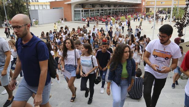 La Junta de Andalucía exigirá compensaciones al Gobierno si baja las tasas universitarias